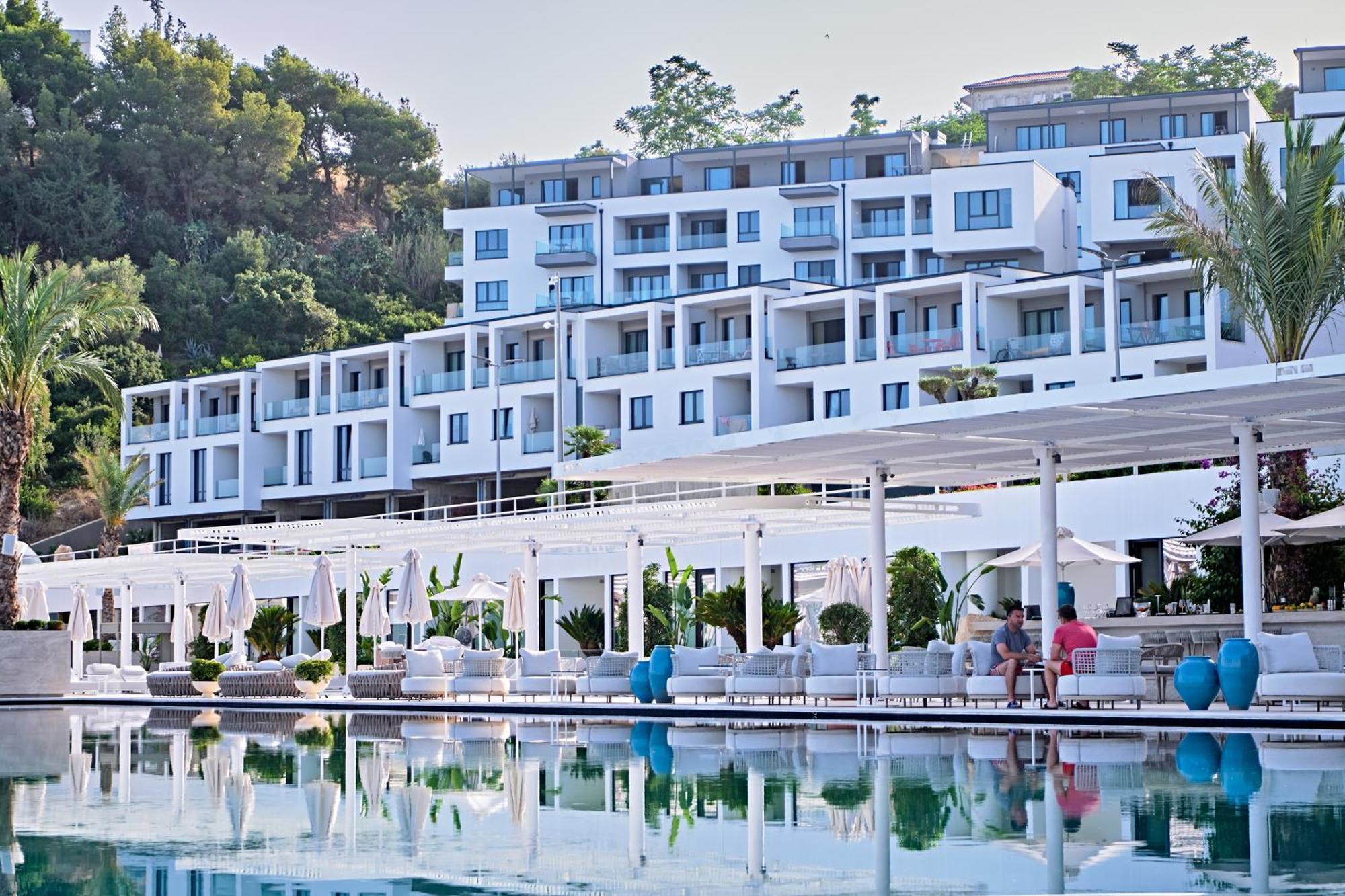 Azar Luxury Suites Влёра Экстерьер фото