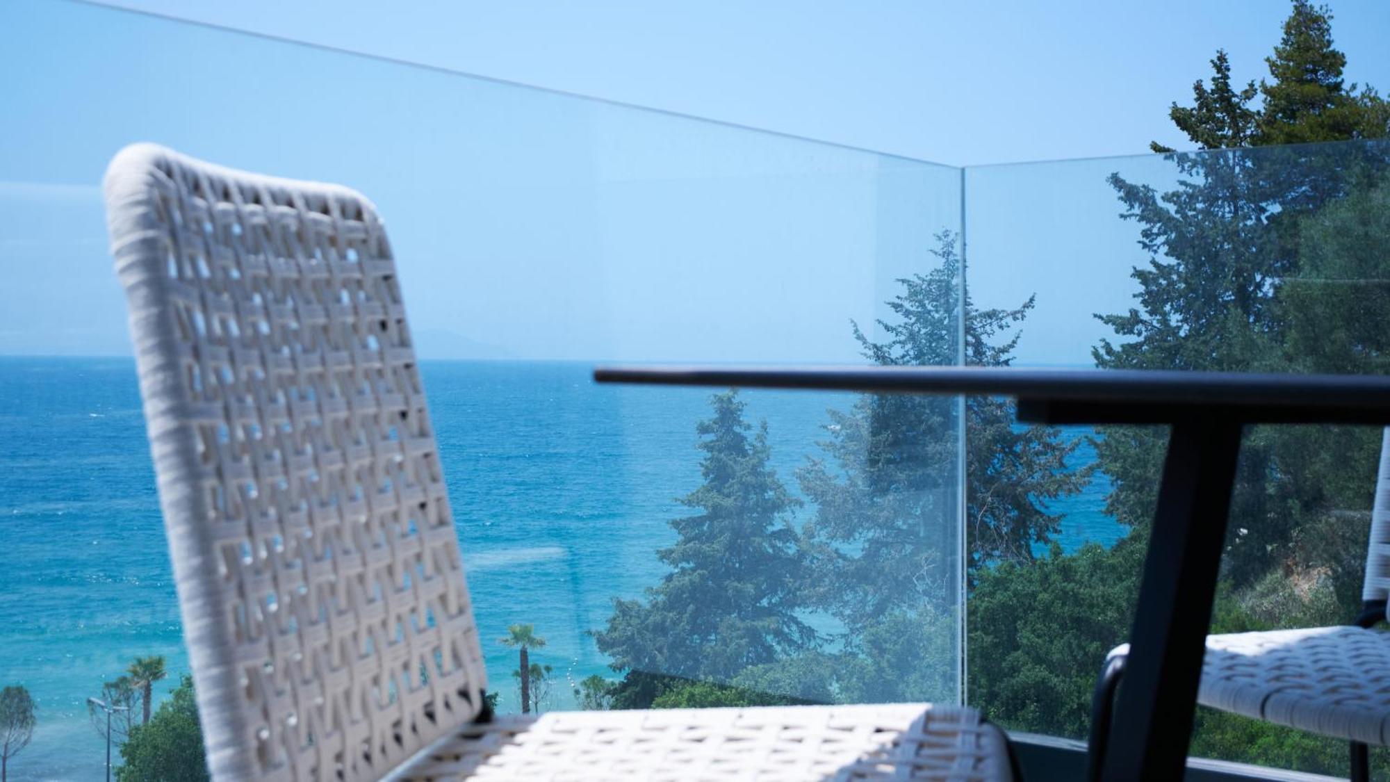 Azar Luxury Suites Влёра Экстерьер фото