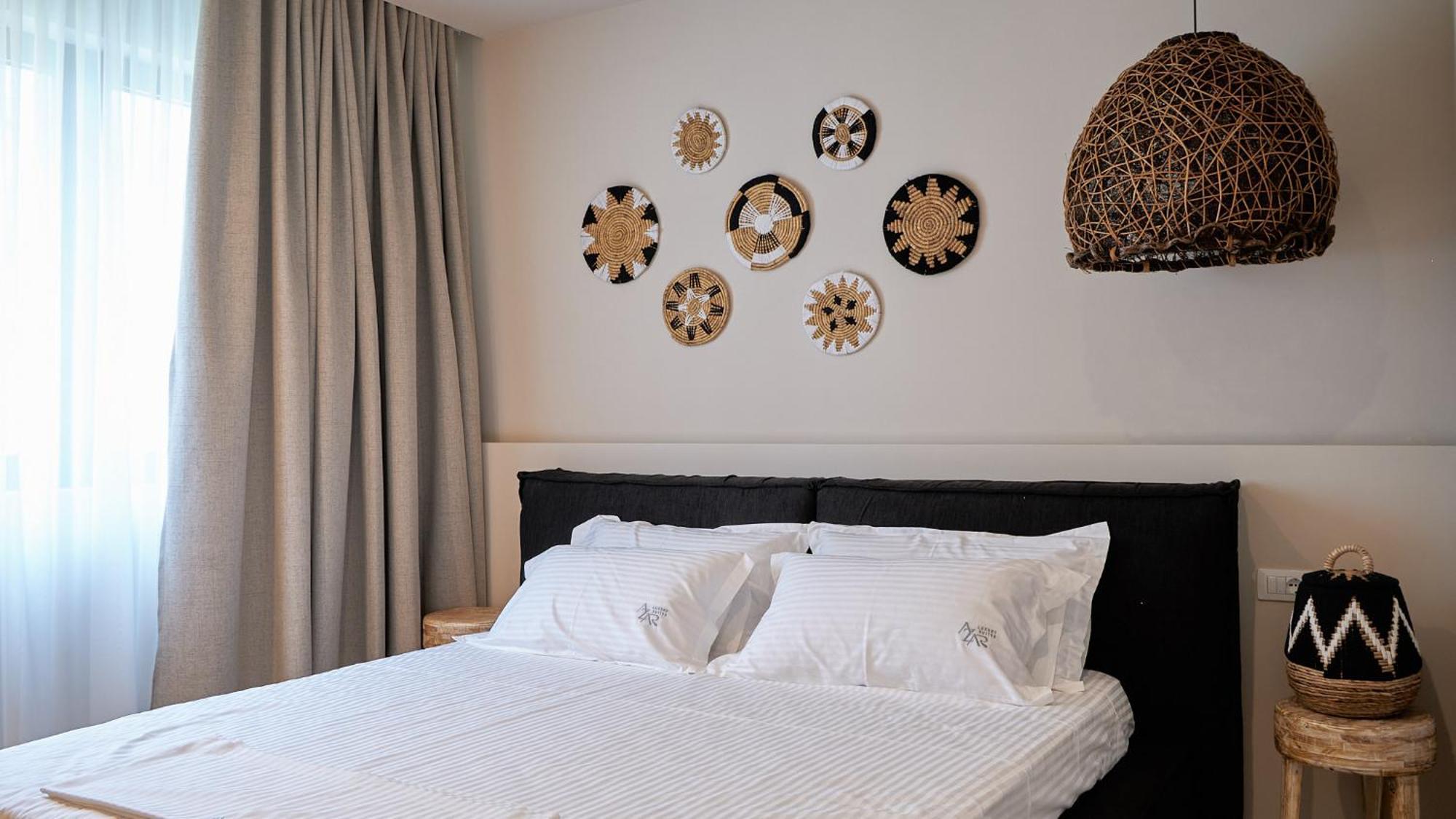 Azar Luxury Suites Влёра Экстерьер фото