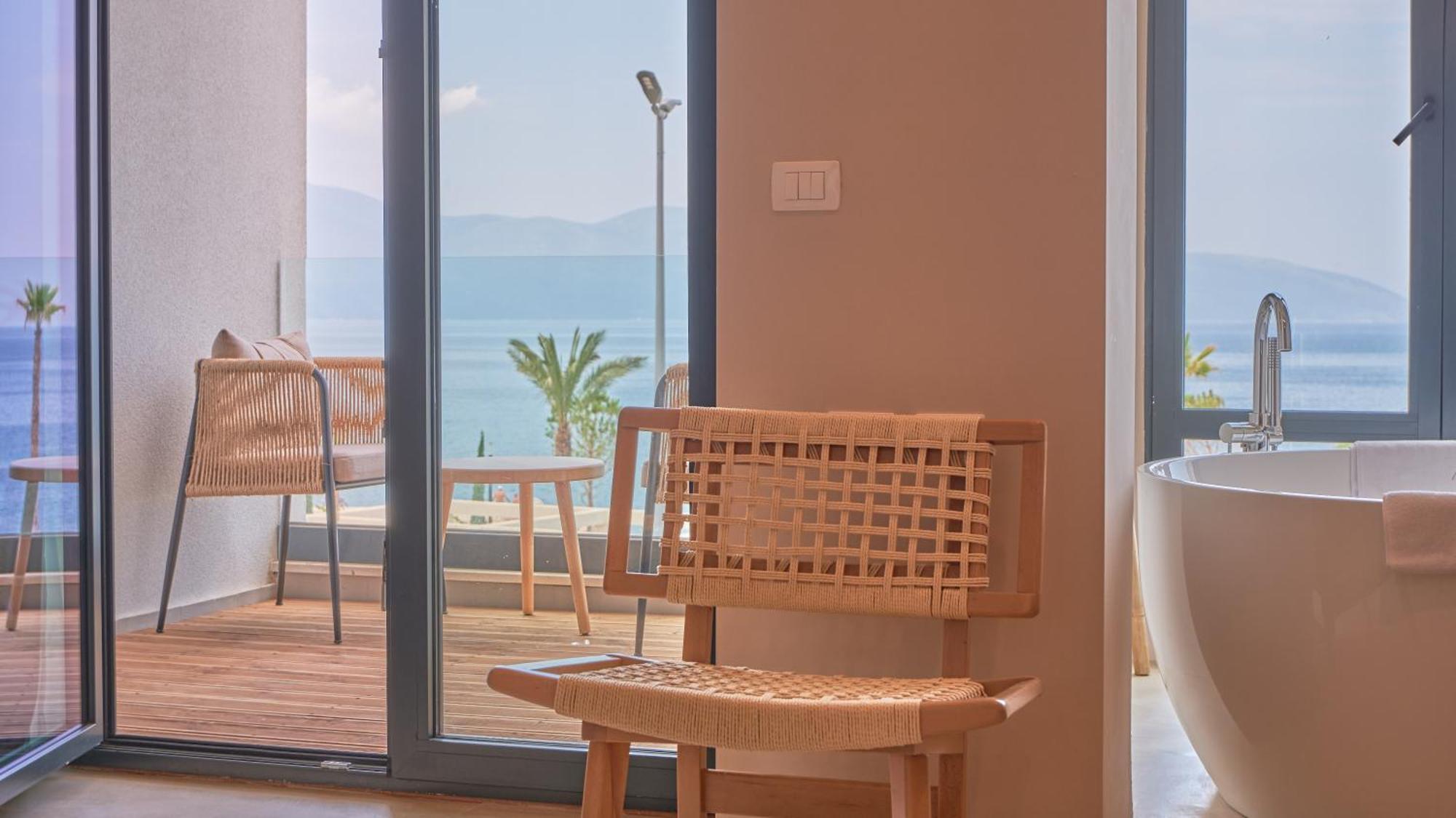 Azar Luxury Suites Влёра Экстерьер фото